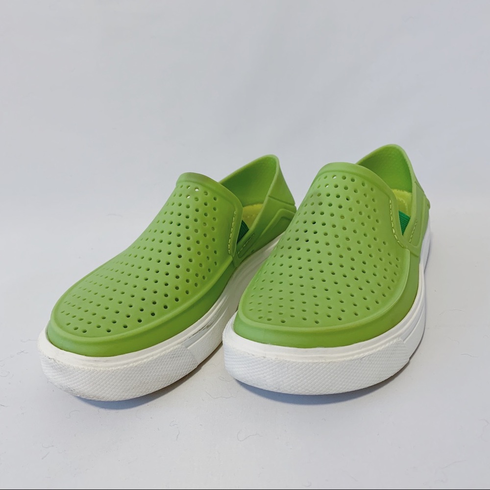 CROCS Childrens Vented Loafers Slip on Green